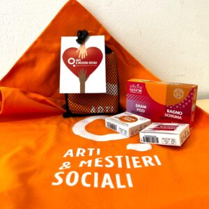 asciugamano e shampoo & bagnoschiuma solidi orange